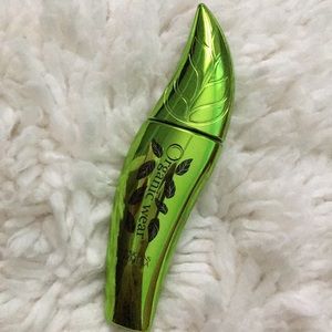 Organic Wear mascara